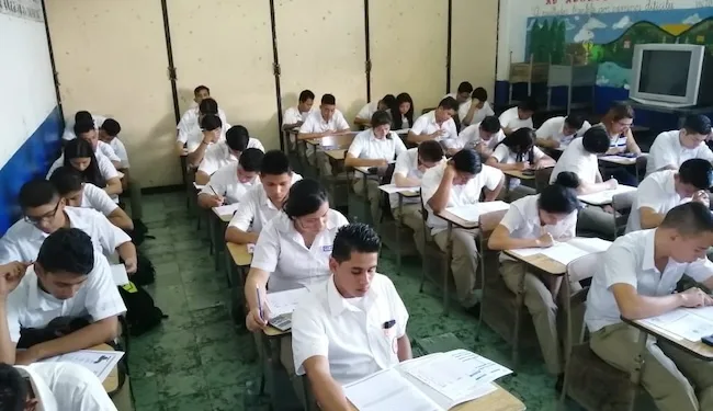 Guatemala y El Salvador con los niveles más bajo en conocimiento de matemáticas y ciencias