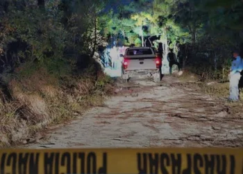 Policía hondureña reporta hallazgo de 3 cadáveres dentro de auto calcinado