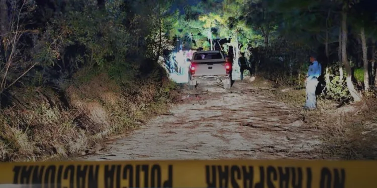 Policía hondureña reporta hallazgo de 3 cadáveres dentro de auto calcinado