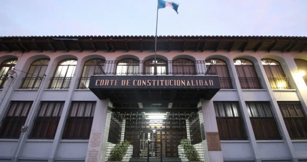 magistrados de la Corte