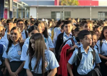 De regreso a clases en Panamá después de 36 días de paro de maestros