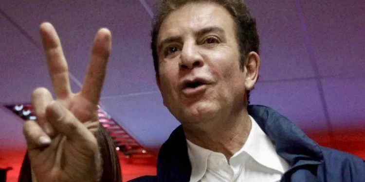 Salvador Nasralla dice que renunciará a la vicepresidencia hondureña el próximo año