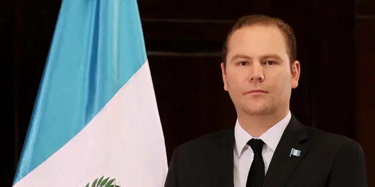 Diputado guatemalteco Álvaro Arzú reconoce que EEUU le retira la visa