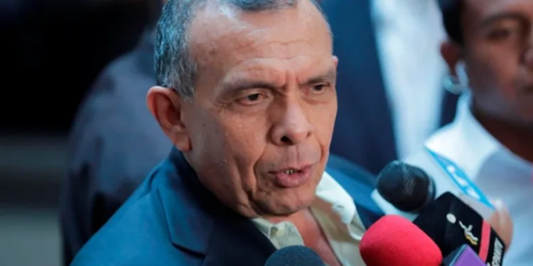 Expresidente hondureño critica a fiscal que lo investiga y al gobierno de Xiomara Castro