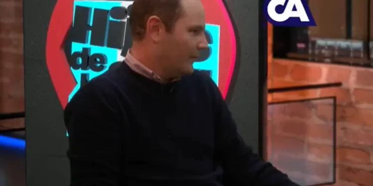 Los hermanos y políticos Arzú se enfrascan en Guatemala en dimes y diretes en público