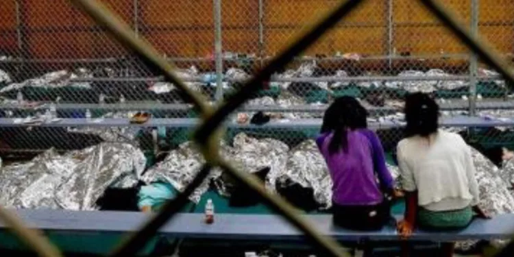 Al menos 2,388 menores hondureños no acompañados permanecen en albergues de EEUU