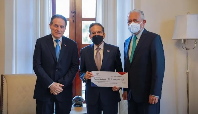 El Canal de Panamá aporta $2,500 millones al Estado en 2023 pese a la sequía