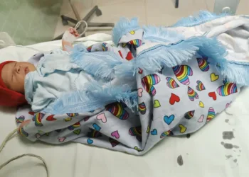 Policía rescata a bebé robado en hospital estatal de El Salvador