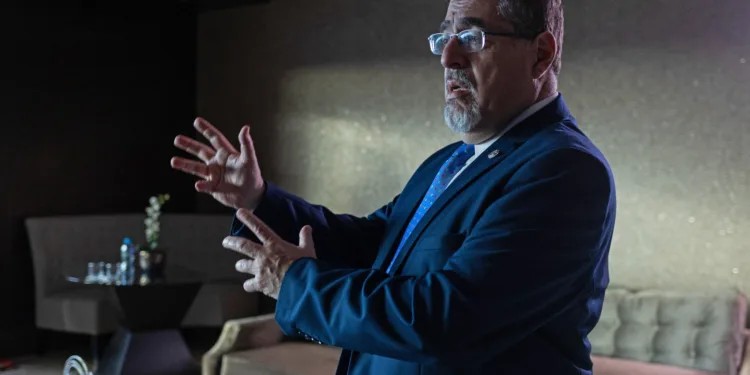 “El golpe de estado en cámara lenta ha sido bloqueado”: Bernardo Arévalo