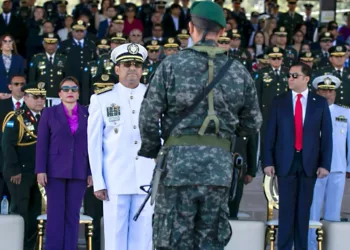 Presidenta hondureña reitera decisión de construir cárcel de máxima seguridad en unas islas