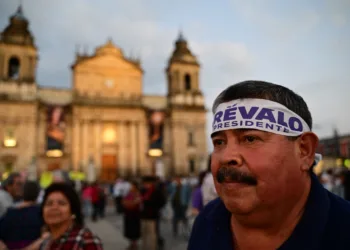 Incienso y danzas, pueblos indígenas encienden esperanza de cambios en Guatemala