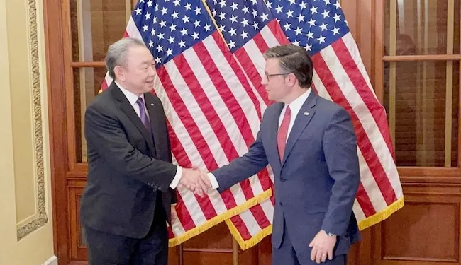 Presidente de la Cámara de Representantes de EE. UU. promete ayudar en la “defensa de Taiwán”