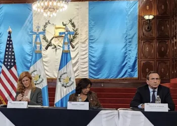 EEUU reafirma compromiso de defender la democracia de Guatemala