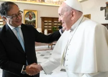 Presidente de Colombia aborda persecución religiosa en Nicaragua con el Papa Francisco
