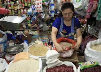 La canasta alimentaria de El Salvador cerró en 2023 con su promedio más alto en dos décadas