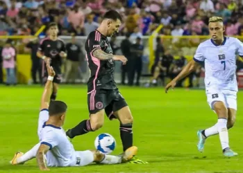 Selección salvadoreña empata sin goles con el Inter Miami de Messi