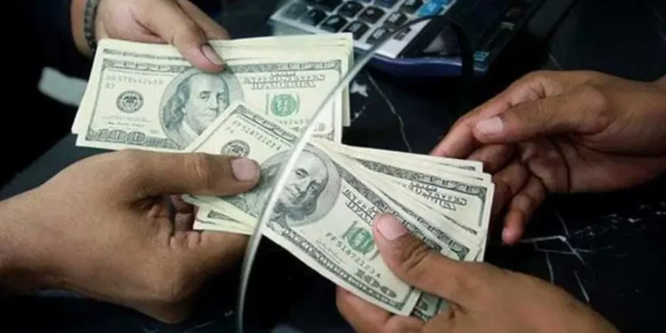 Los hogares hondureños recibieron en promedio $25 millones diarios en remesas en 2023