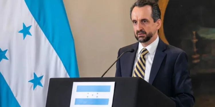 Ministro de la Presidencia de Honduras dice que convocarán a diálogo por el empleo