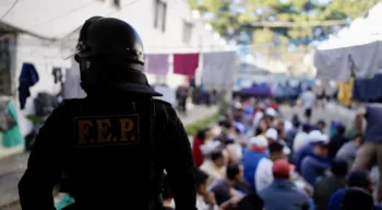 Más de 1,500 policías participan en megaoperativo en cárcel guatemalteca de Pavón