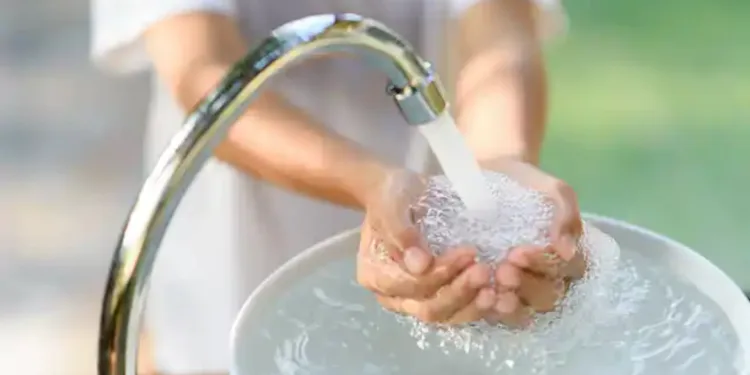 Más de 100,000 afectados en Costa Rica por contaminación de agua potable