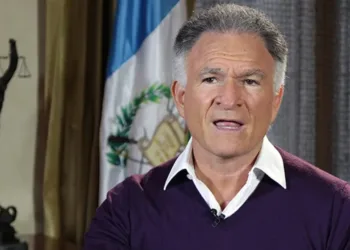 Influyente empresario guatemalteco llama corrupta y defensora del narcotráfico a la fiscal general