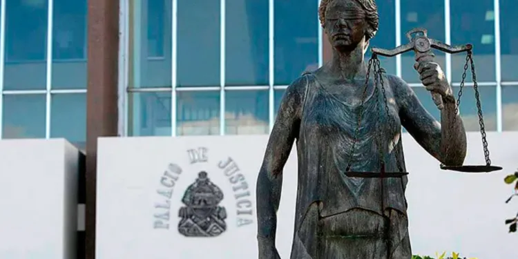 Partidos opositores hondureños denuncian intenciones oficialistas “oscuras” para controlar salas de la Corte Suprema