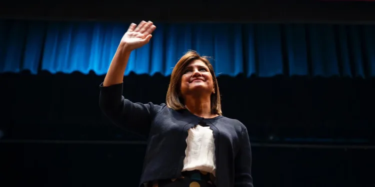Vicepresidenta electa de Guatemala frena las pretensiones fiscales de su arresto gracias a un amparo