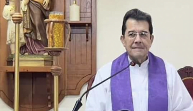Sacerdote nicaragüense sufrió infarto durante su destierro