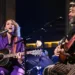 Los guatemaltecos Gaby Moreno y Oscar Isaac cantan “Luna de Xelajú” en “The Tonight Show”