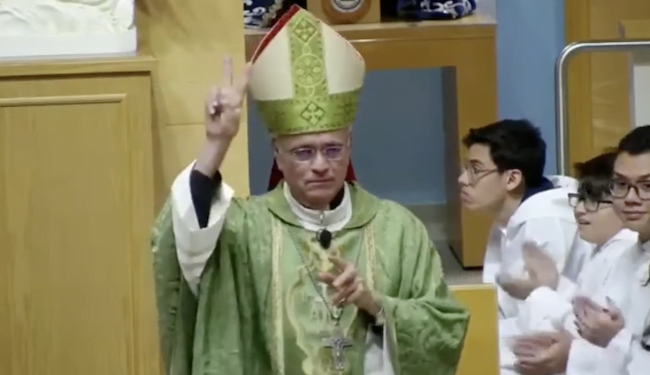 Obispo exiliado: La dictadura criminal de Daniel Ortega no ha podido contra el poder de Dios"