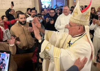 Obispo exiliado pide presión más eficaz contra la dictadura de Nicaragua