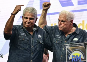 La particular campaña electoral panameña con un favorito presidencial inhabilitado