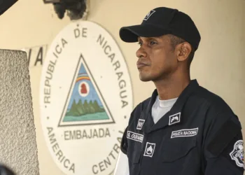 Expresidente panameño Martinelli provoca con sus mensajes mientras se refugia en la embajada nicaragüense