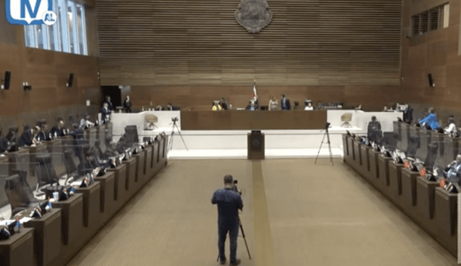 Asamblea Legislativa de Costa Rica aprueba informe que culpa a Chaves de financiamiento ilegal de campaña