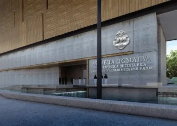 Nuevas leyes de seguridad avanzan lentamente en Costa Rica mientras la ola homicida se acelera