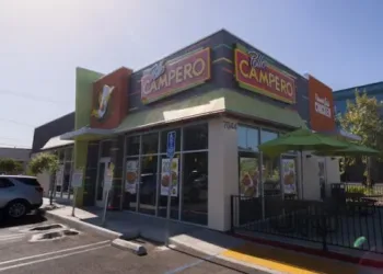 Pollo Campero abrirá 25 restaurantes en 2024 y se afianza al mercado de EEUU