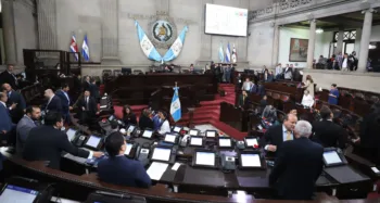 Guatemala aprueba una ley que regula el mercado de tarjetas de crédito