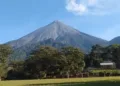 Autoridades guatemaltecas reportan explosiones en el Volcán de Fuego