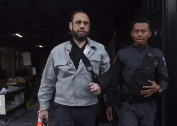 Exministro de Comunicaciones guatemalteco acepta cargos de lavado, pero quedará libre