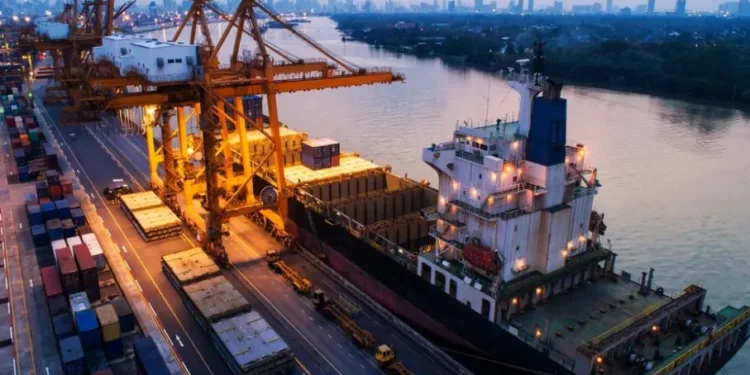 Las exportaciones de Panamá cayeron a noviembre por cierre de minería de cobre