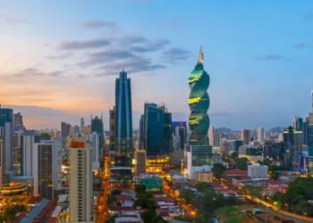 Los sectores que impulsan la economía de Panamá se “enfrían”, advierte el BID