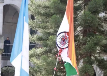 Empresas de India y Guatemala firman acuerdo para invertir $10,000 millones en corredor interoceánico guatemalteco