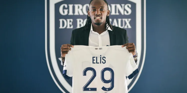 Delantero hondureño Alberth Elis operado con éxito en Francia tras lesión en la cabeza