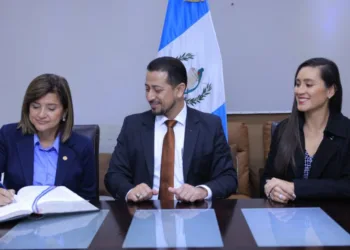 Karin Herrera asume como presidenta en funciones de Guatemala por viaje de Arévalo