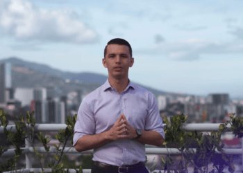 Joven historiador se convierte en el nuevo alcalde de la capital de Costa Rica