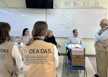 Misión OEA advierte riesgo de fondos del narcotráfico en elecciones y critica abstencionismo