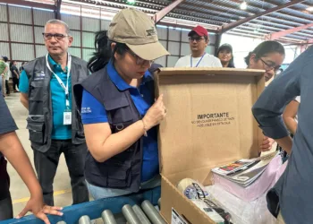 Tribunal Electoral salvadoreño comienza el reparto de paquetes electorales para las municipales