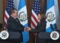 Bernardo Arévalo y Kamala Harris hablan de migración, seguridad y democracia en Washington