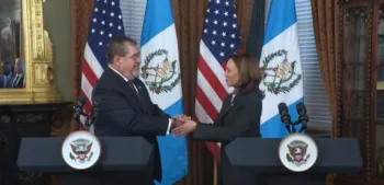 Bernardo Arévalo y Kamala Harris hablan de migración, seguridad y democracia en Washington