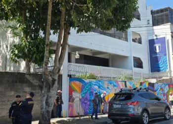 Nuevas autoridades olímpicas guatemaltecas toman posesión del edificio “usurpado”